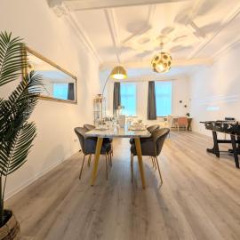 FILMAP-Apartments-Zentrale Lage-Boxspringbett-Beamer-Popcorn-gratis Parkplatz โรงแรมในกอร์ลิตซ์