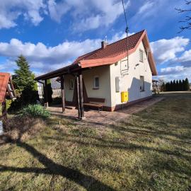 Agroturystyka Szlachecki Sad, hotelli kohteessa Sobienie Szlacheckie