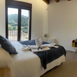 CASA LA ABUELA – hotel w mieście Olocau del Rey