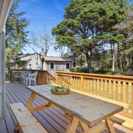 Cottage by the Sea Nedonna Beach Getaway – hotel w mieście Rockaway Beach