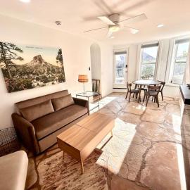 1900 Suite Downtown Views pet friendly