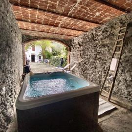 La Cascina Amore con jacuzzi e sauna by Halldis