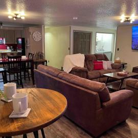 The Bear Den, hotel u gradu 'Winter'