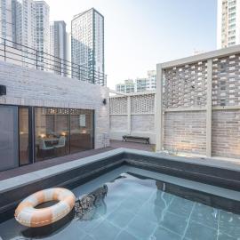 H-Avenue Hotel Haeundae, hotel a Busan