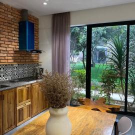 Large Mango Villa, hotel u gradu Ba Vì