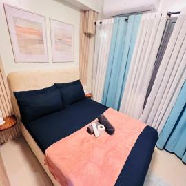 Cozy Suite Pool View in Shore 2 Residences near SM MOA