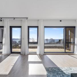 Norse Horizon – hotel w mieście Tau