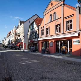 U-Nautic Restaurant & Pension, hotel en Waren