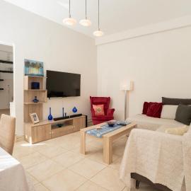 Niki Apt by The Grid Collective Parking,500Mbps,Near OAKA,Kifisias Business Hub