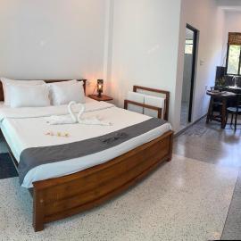 The Rail Villa Unawatuna, hotel di Talpe