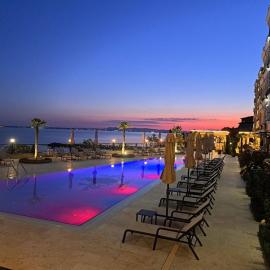 Onyx Private Apartments