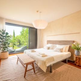 Stunning Tróia II by LovelyStay, hotel in Troia