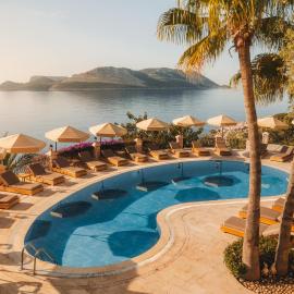 Villa Hotel Tamara, готель у Каші