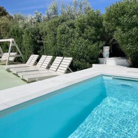 AIR, Oneiropagida, Aegina, hotel u gradu Vathí