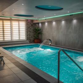 Wellness & Spa - Hotel Oaza، فندق في Jošanička Banja