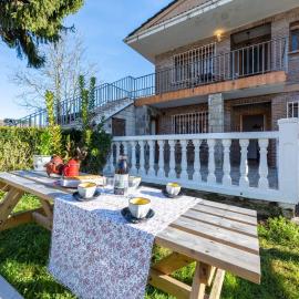 Casa Villa Maria, hotel a Canales