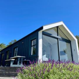 Hillandale Hideaway-modern cabin near Plett, hotel a Plettenberg Bay
