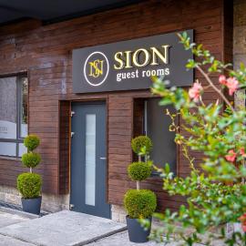 SION Boutique Guest rooms, hotel in Veliko Tŭrnovo