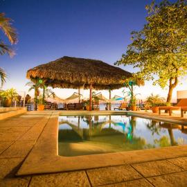 Casa la barra surf resort, hotel v destinaci Miramar