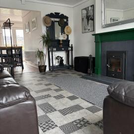 Town House Creeslough, Hotel in Creeslough