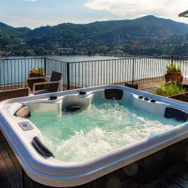 Heavenly Views on Lake Como - Terrace & Hot Tub