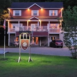 Gîte Le Trésor Caché Bed & Breakfast、Chelseaのホテル