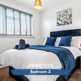 JRR STAYS WV12 3 bedroom, and Wi-Fi