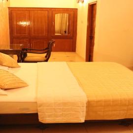 Grey Pelican Tourist Resort, hotell sihtkohas Yamunānagar