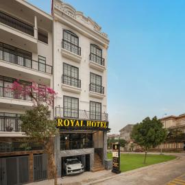 Royal Hotel Vinh Yen, hótel í Nhân Mỹ
