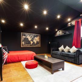 Loft 8 Chic et Cosy - WIFI - Arnage، فندق في أرناج