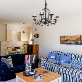 Eva's House, hotel em Stroumbi