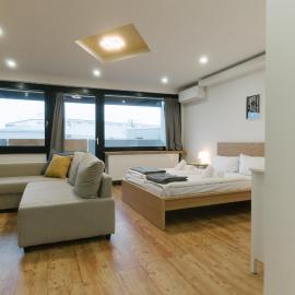Modernes City Apartment in Top Lage, Balkon, kostenloser Parkplatz max 1,65m Höhe und 1,8m Breite