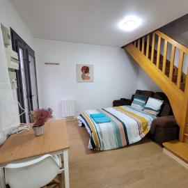 Duplex apartment 700 m from Compiègne train station, hotel in Margny-lès-Compiègne