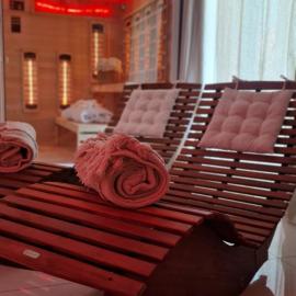 SPA LOVE Ceglana 1 A sauna,,jaccuzi dla dwojga na wyłączność, hotel in Zielona Góra