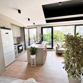 Marinaya 13 dakika tasarımlı daire, hotel di Mersin