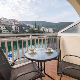 Apartments Šanje