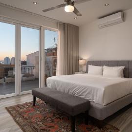 Casa Blanca, 2BR Modern Home with Rooftop Views