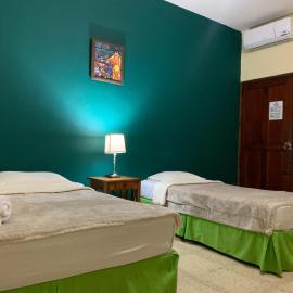 Viesnīca Hostal Fachente pilsētā Leona