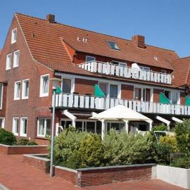 Hotelpension Sanders Höft - Direkt am Strandaufgang、ユイストのホテル