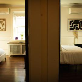 Chateau Connellsville MCM Minimalist Suite, ξενοδοχείο σε Connellsville