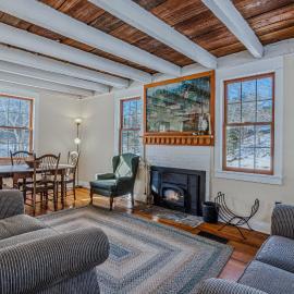 Historic Charm Located On the River - Rustic Chic – hotel w mieście Woodstock