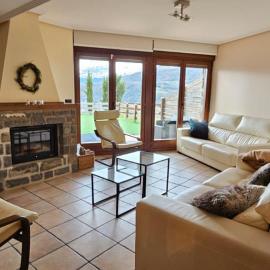 Viesnīca Chalet 4d en Panticosa en urbanización con piscina y padel pilsētā Pantikosa