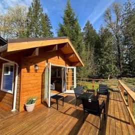 Gambier Lavender Lodge and Homestead, hotel in Gibsons