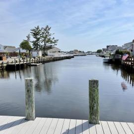 Beach Haven West Lagoon Front Property Pets Accepted With Wifi, хотел в Beach Haven West