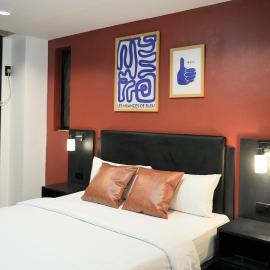 Artsy Central Loft 1BR, 24-7Concierge, Balcony