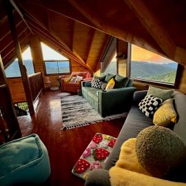 Cabaña Nora Cozy Mountain Cabin & Coffee