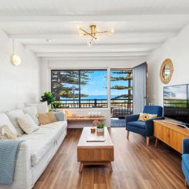 Waterfront Serenity in Seacliff
