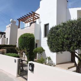 Villa Kalandia, hotel in Emba