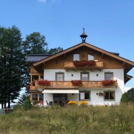 Haus Hirschpoint, hotel a Faistenau