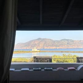 Vacanze Salina Monolocale vista mare، فندق في Lingua